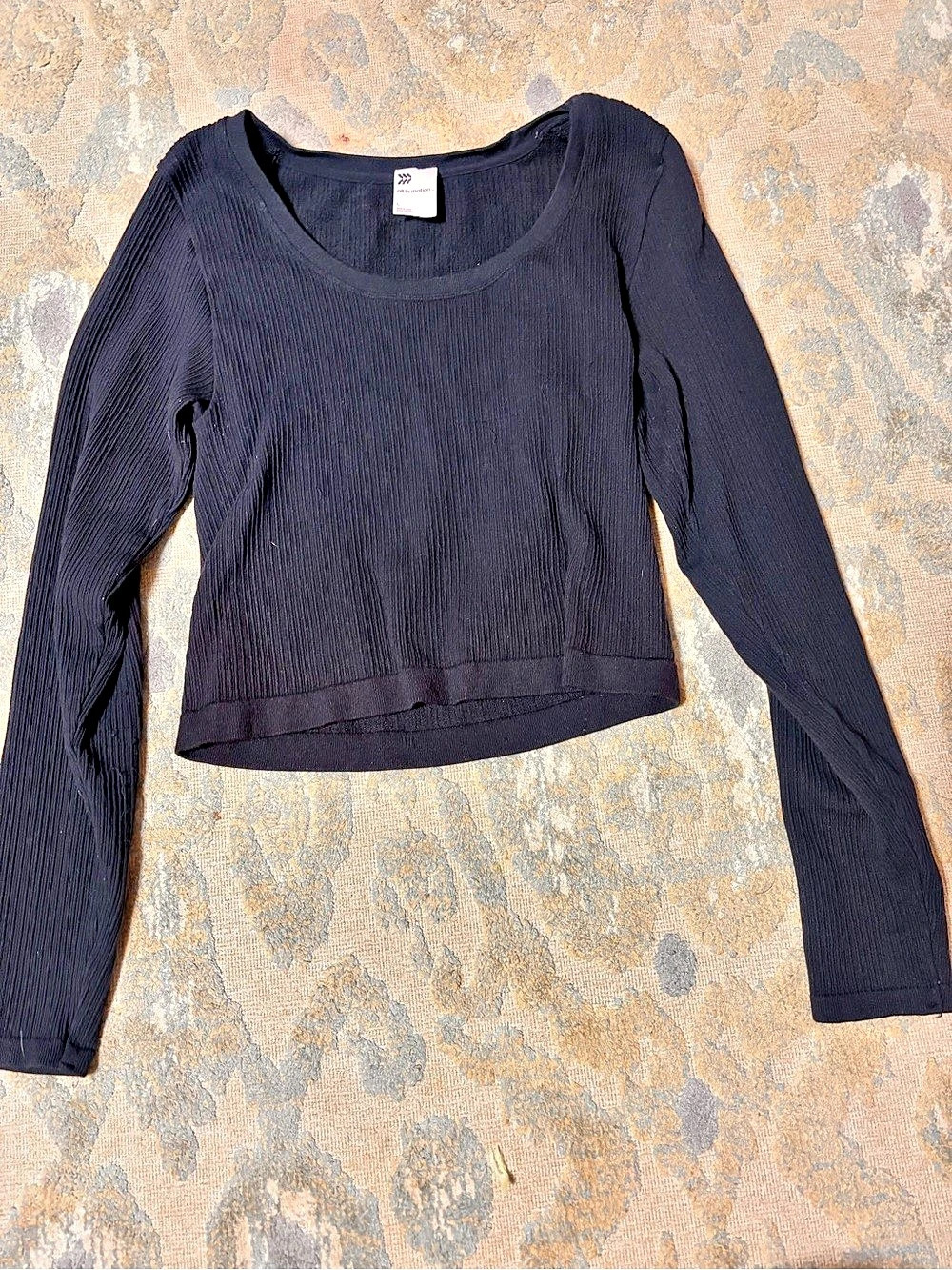all in motion Long Sleeve Athletic Top in Black Size Large